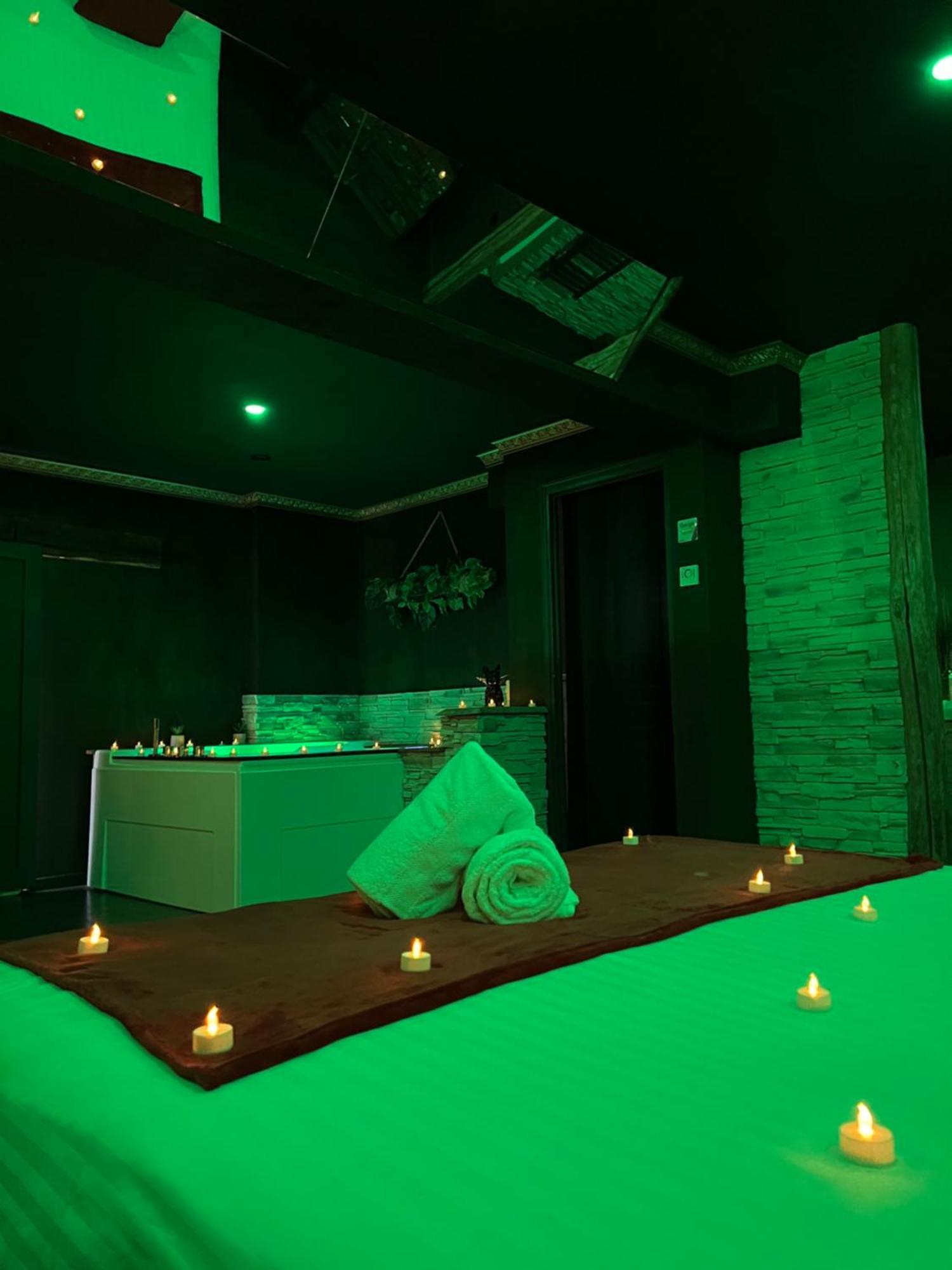 Le Lodge Des Charmes 5 Etoiles Leves Exterior foto