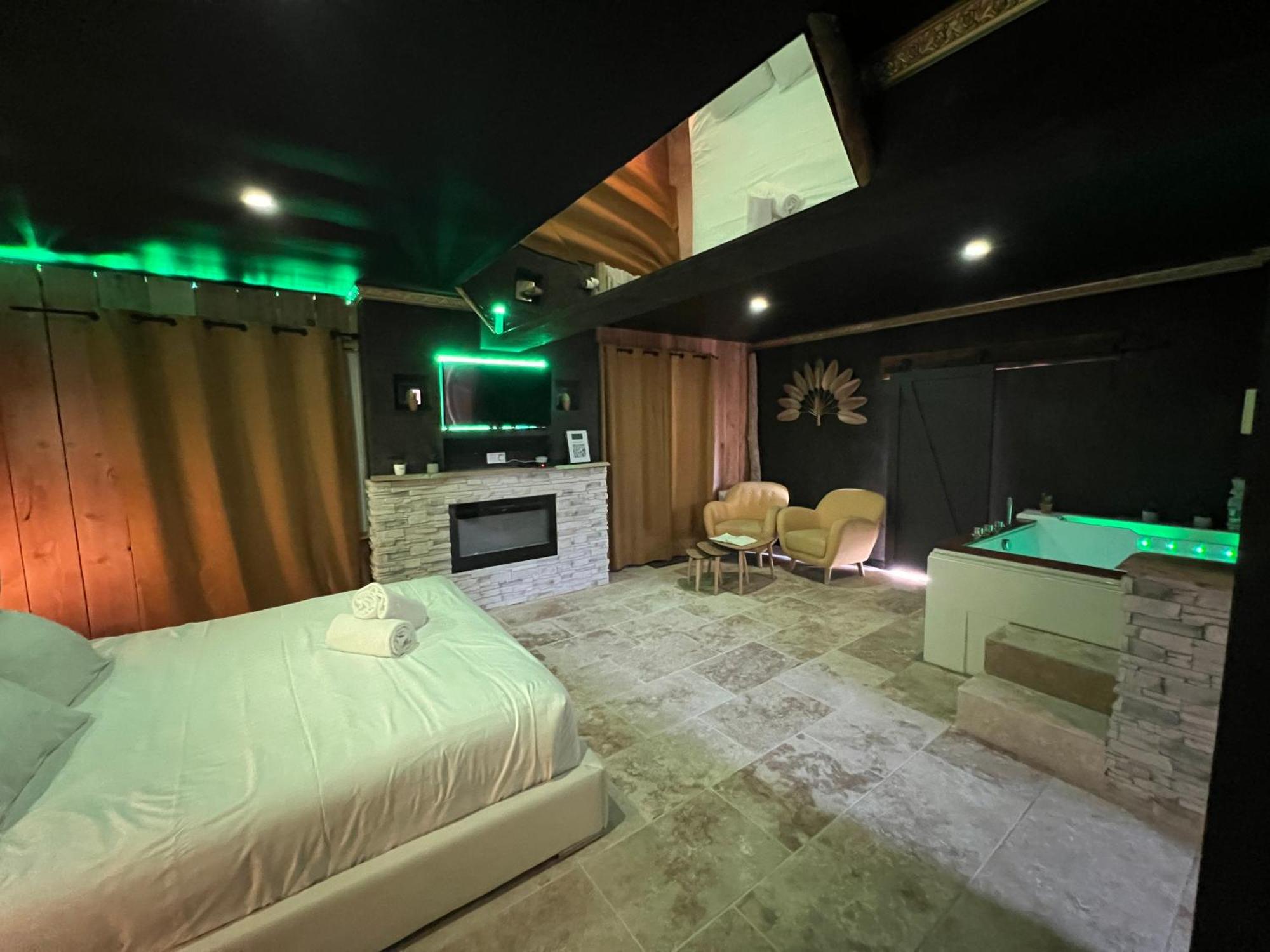 Le Lodge Des Charmes 5 Etoiles Leves Exterior foto
